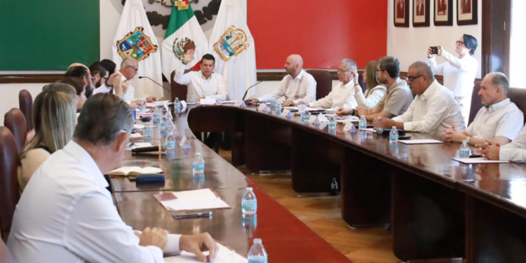Preside Eduardo Gattás integración de nuevo consejo de administración de Comapa Victoria.