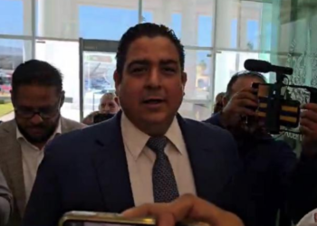 Amparado, Ismael acude a sesionar…¡por fin!