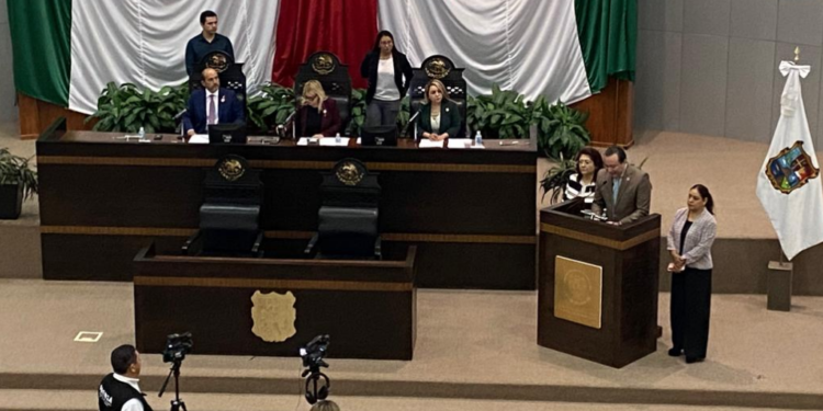 Exigen a SCT terminar rehabilitación de carretera Nuevo Laredo-Monterrey