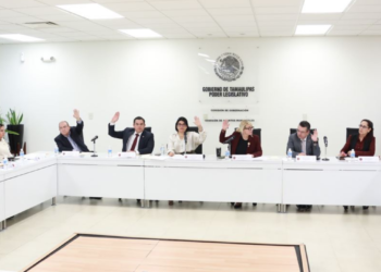 Ponen contra la pared a Gattás; Congreso inicia proceso para destituirlo