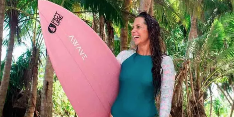 Surfista e influencer muere de forma escalofriante al ser atravezada por un Pez Espada.