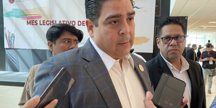 Justifica Ismael sus ausencias del Pleno: «Lo que importa es presentar trabajo», pretexta.