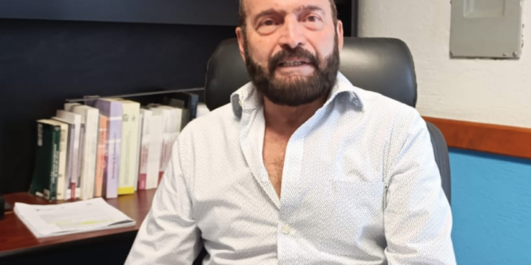 Denuncian pacientes a 40 médicos cada mes