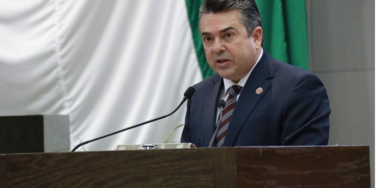 Darán fuero a Contralora y Jefe de la Oficina del Gobernador