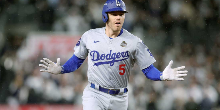 Freeman, con doble festejo y dedicatoria al Toro