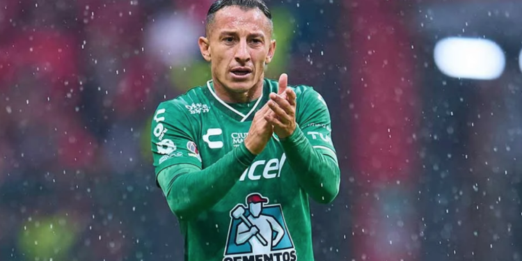 Andrés Guardado anuncia su retiro