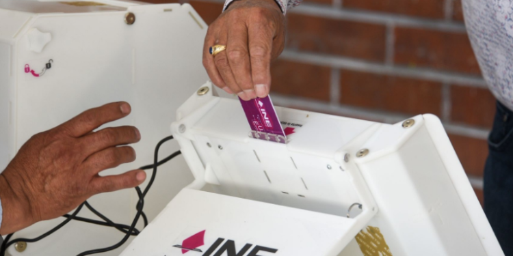 Piden acelerar el uso de urnas electrónicas en las elecciones