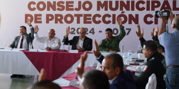 Toma protesta consejo municipal de protección civil