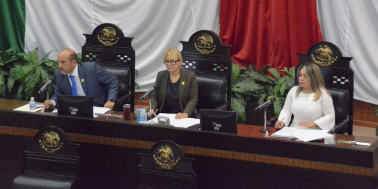 Aprueban traslado de la UIFE a la Fiscalía Anticorrupción
