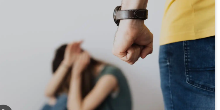 Suman 7,061 mujeres víctimas de violencia familiar en 2024