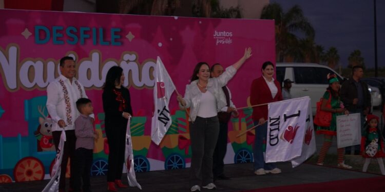 La magia de la Navidad ilumina las calles de Nuevo Laredo con tradicional desfile navideño