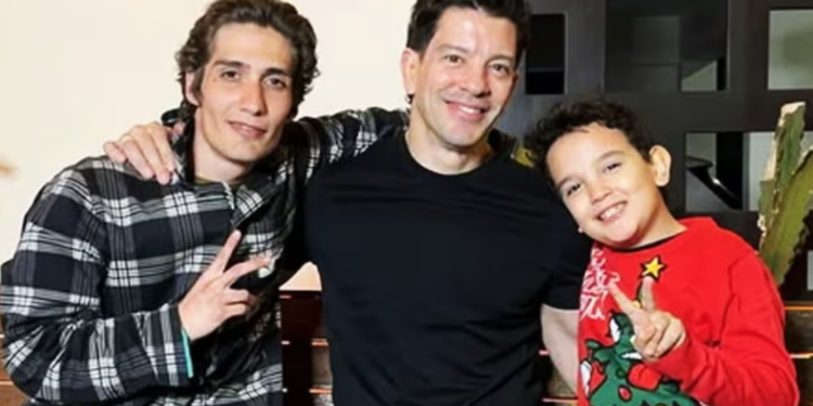 La Navidad reúne a Yahir y Tristan, el hijo del que estuvo distanciado por más de tres años.