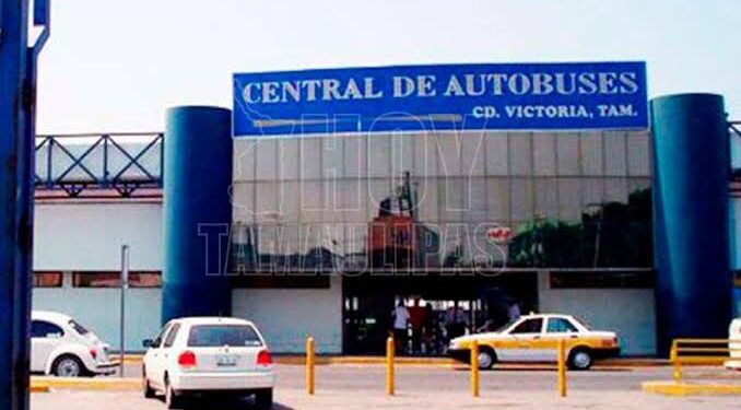 A partir de este jueves, aplican descuentos del 50 y 25 % a estudiantes y maestros en boletos de autobús.