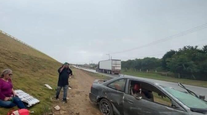 Quedan heridos en accidente carretero 3 vacacionistas.