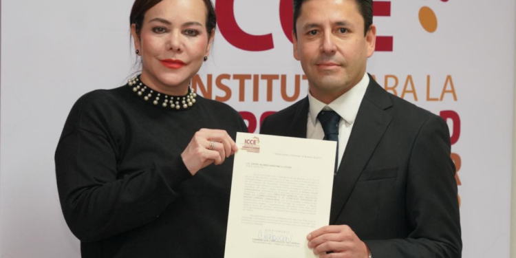 Designa Carmen Lilia Canturosas a nuevo titular del ICCE.