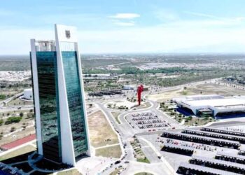 Propone MC licencia de paternidad de 20 días para burócratas estatales