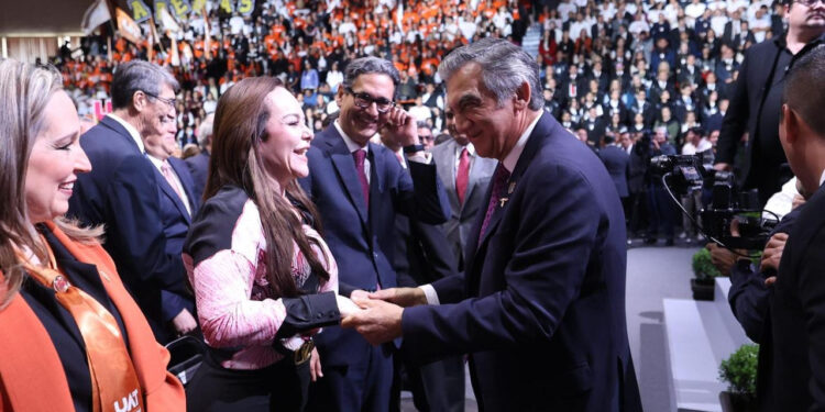 Reconoce Carmen Lilia trabajo del rector de la UAT, Dámaso Anaya