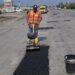 El programa de bacheo permanente sigue sin interrupción mejorando vialidades.