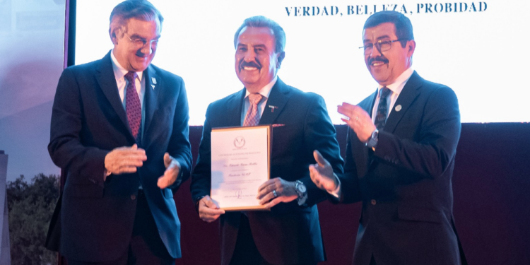 Gobernador y rector presiden lanzamiento de la Fundación UAT