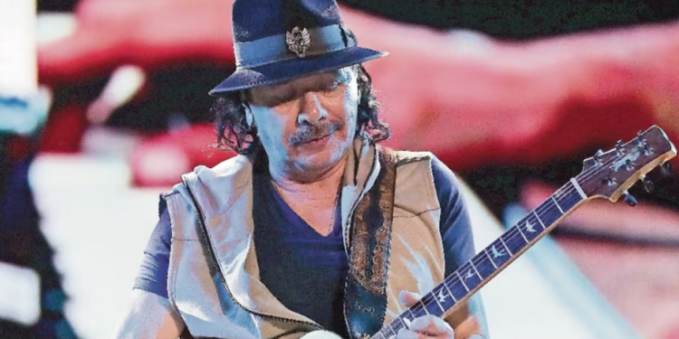 Carlos Santana da positivo a Covid
