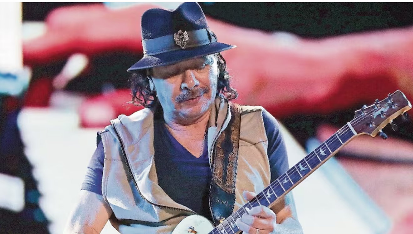 Carlos Santana da positivo a Covid