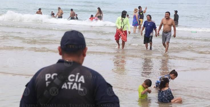 Detienen a hombre por agresión y amenazas en Playa Miramar