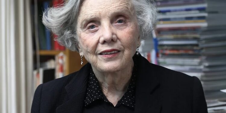 Invitan a conversatorio sobre Elena Poniatowska; contará con la presencia virtual de la escritora
