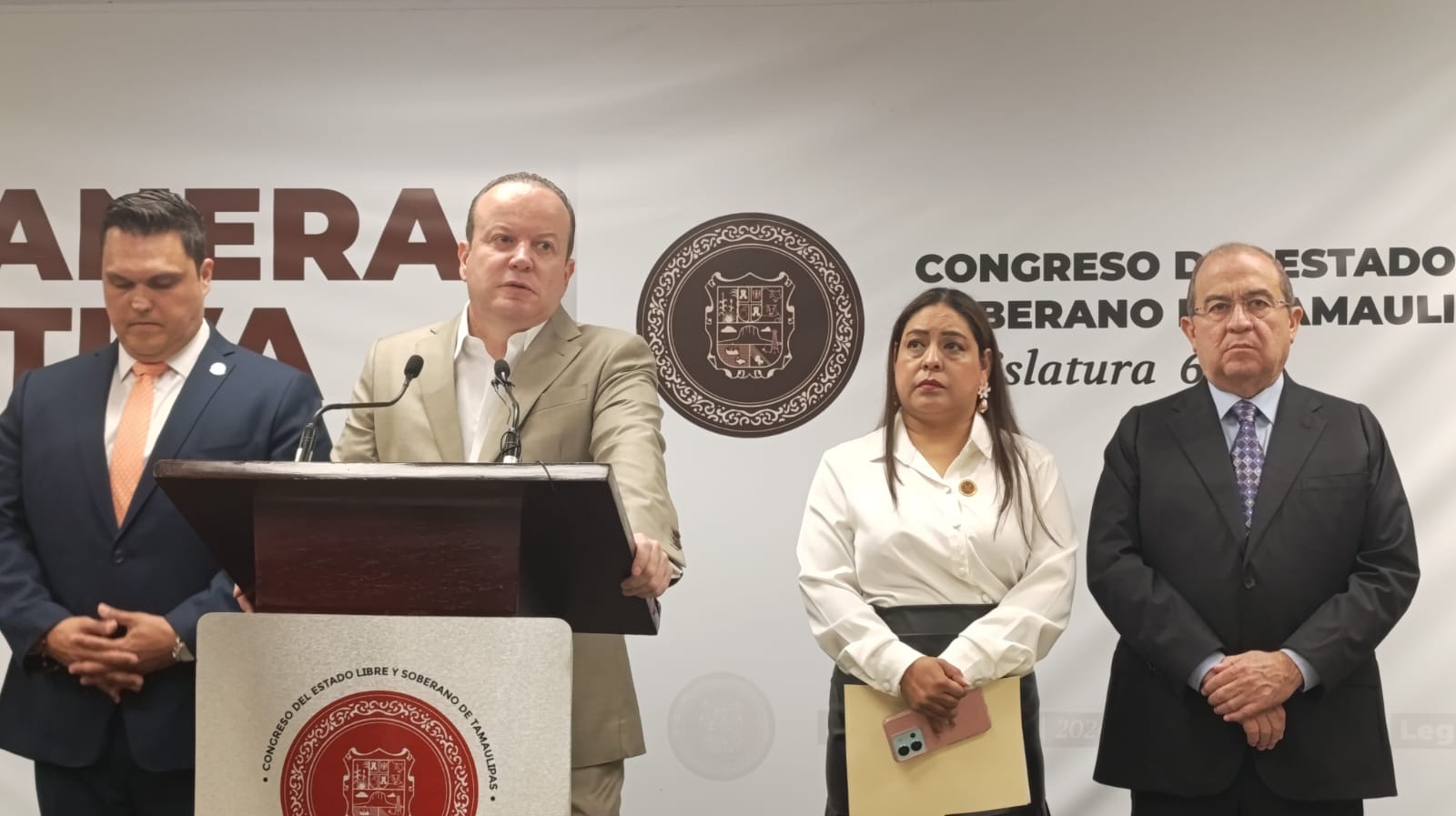 CANTUROSAS SE DESLINDA DE ADELANTOS RUMBO AL 2028