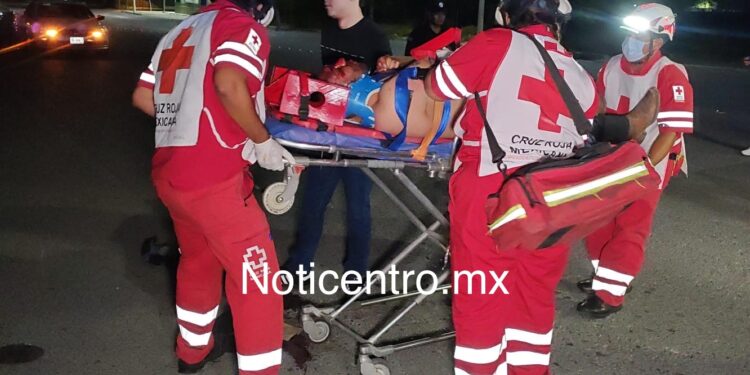 Jóvenes huyen por miedo a extorsión y patrulla los embiste