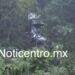 Camioneta cae 25 metros y conductor sale casi ileso