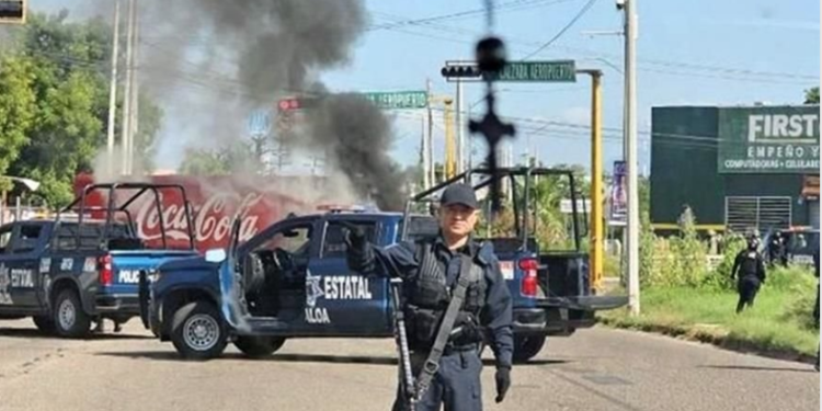 Mandan 10 mil soldados…pero Sinaloa arde.