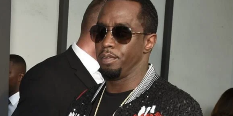 Ovacionan reos a Sean «Diddy» Combos tras victoria jurídica