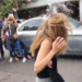Arrojan líquidos e insultan a «Lady Racista»