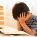 Persisten graves rezagos en lectura y escritura en primaria.