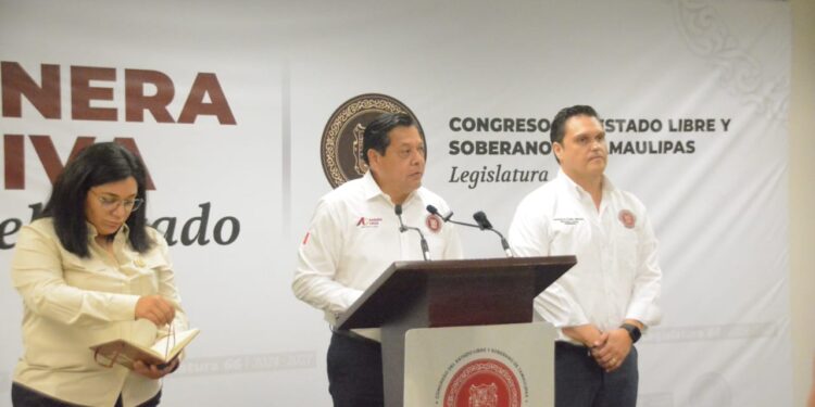 Diputados buscan cerrar la puerta a factureras en los municipios