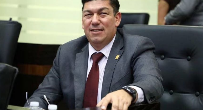 «Pluris» solo sirven para dar «fuero» a políticos: Braña.