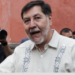 ¡Fuera Noroña¡ Protestan afuera de su casa en Tepoztlán.