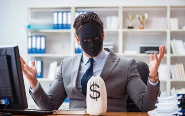 Cerrarán puerta a empresas “fantasma” con reforma legal