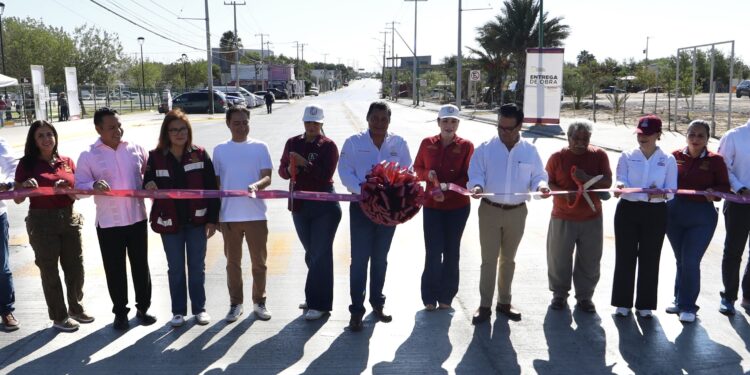 Carmen Lilia cumple con más obras en la colonia Francisco Villa.