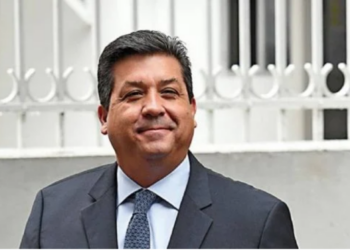 Cabeza de Vaca otra vez en la mira: SCJN analizará su orden de aprehensión.