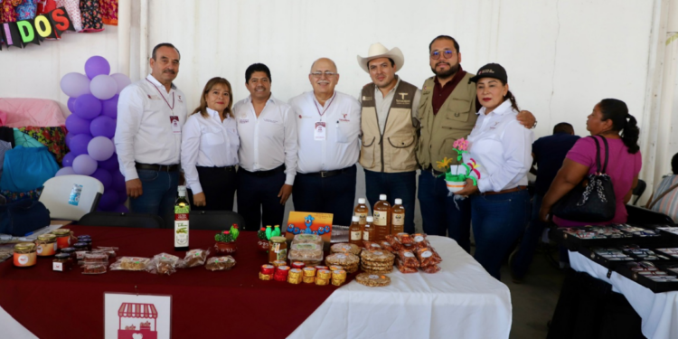 Llevan Mercado del Bienestar a Jaumave