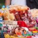 Morena propone prohibir venta de refrescos y comida chatarra en oficinas de Gobierno.