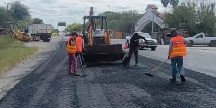 Repara Municipio 1,850 metros cuadrados más de carpeta asfáltica