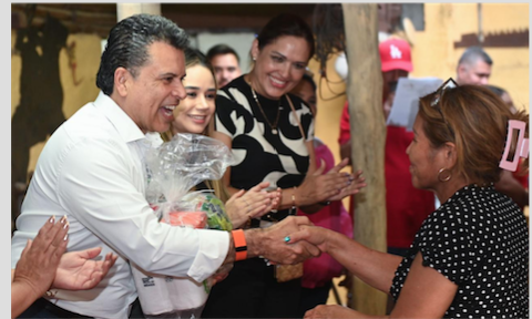 Fortalece Lalo Gattás acercamiento con el pueblo de Victoria