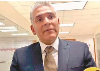 Multan a 93 funcionarios por ocultar información financiera.