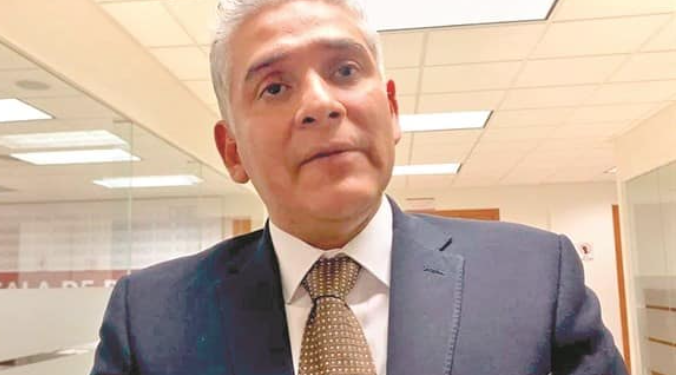 Multan a 93 funcionarios por ocultar información financiera.