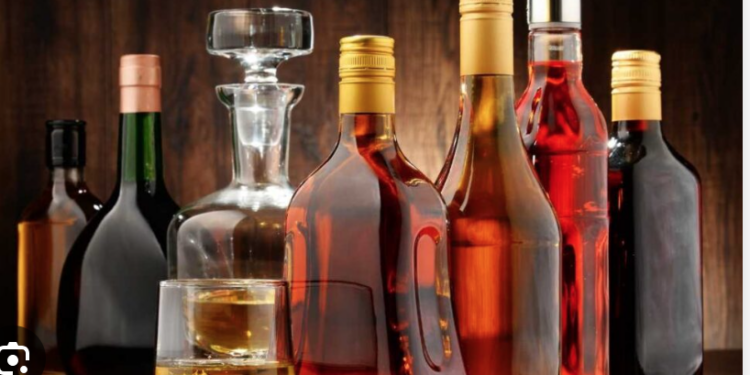 Harán obligatoria la destrucción de envases de bebidas alcohólicas