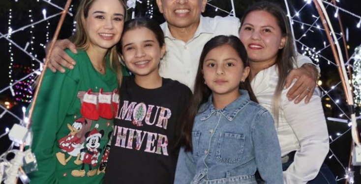 Encienden Lucy y Lalo Gattás fiestas navideñas en la Capital