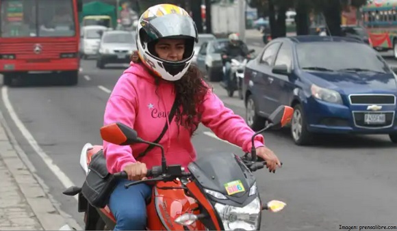 Enseñarán a mujeres a manejar motocicletas