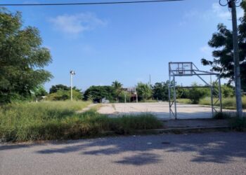 Morena impulsa reforma para rescatar parques abandonados.